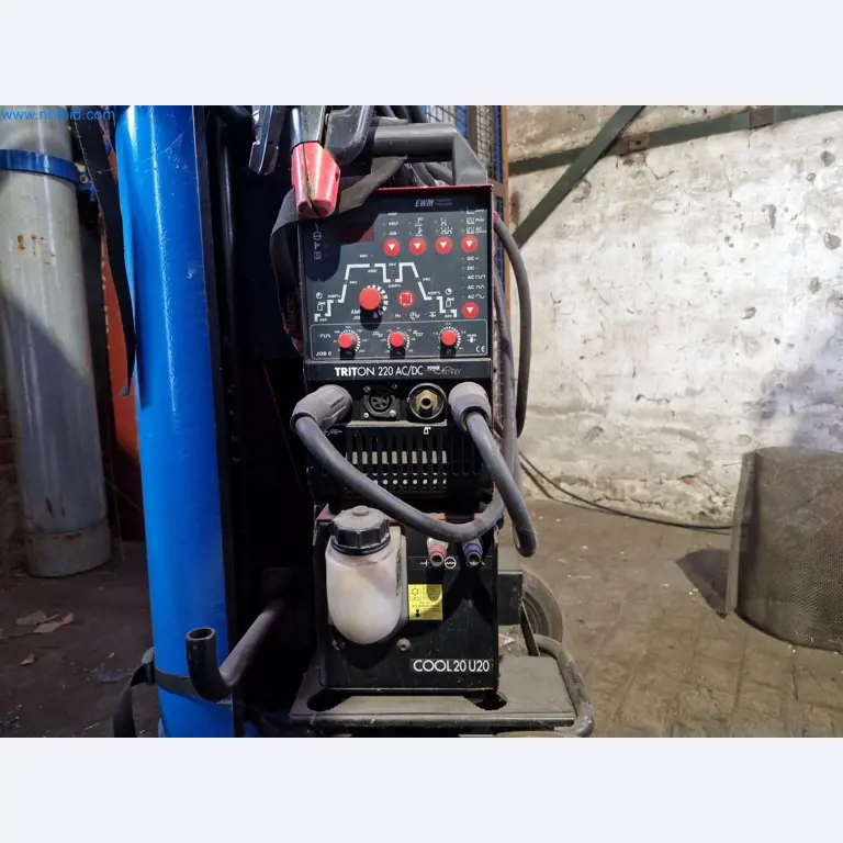 Plants for the production and storage of mineral oil products as well as input and finished products for the production of lubricants-3