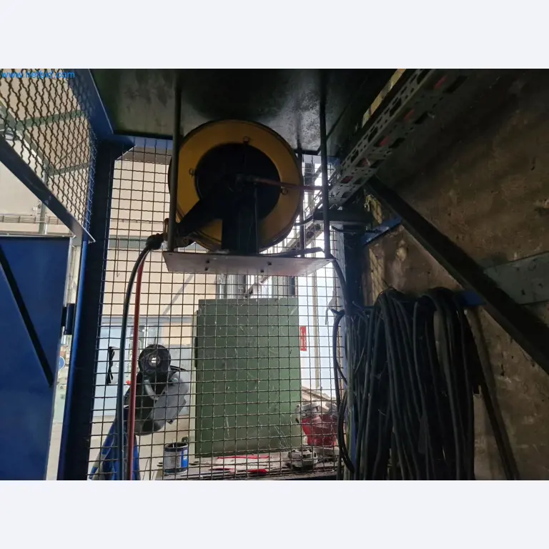 Plants for the production and storage of mineral oil products as well as input and finished products for the production of lubricants-5