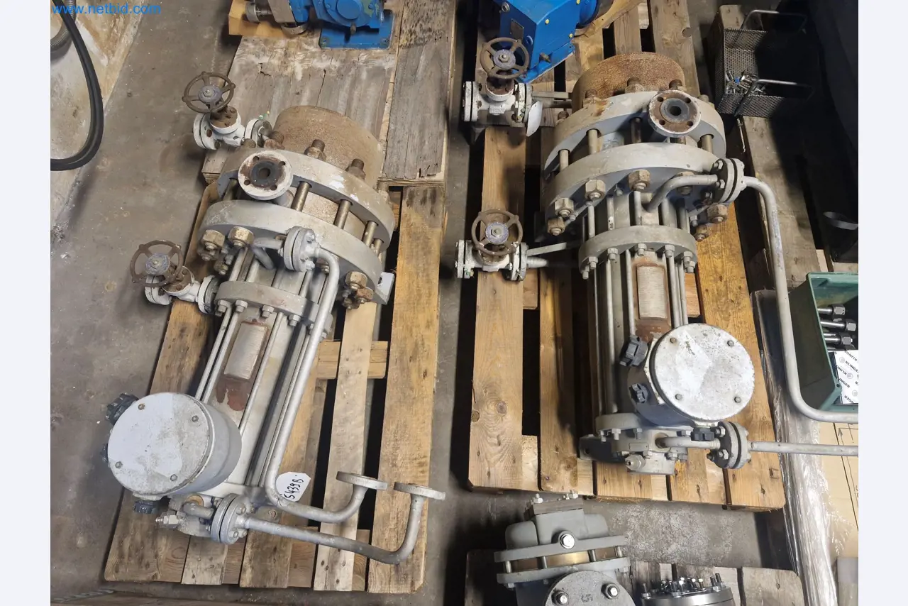 Plants for the production and storage of mineral oil products as well as input and finished products for the production of lubricants-3