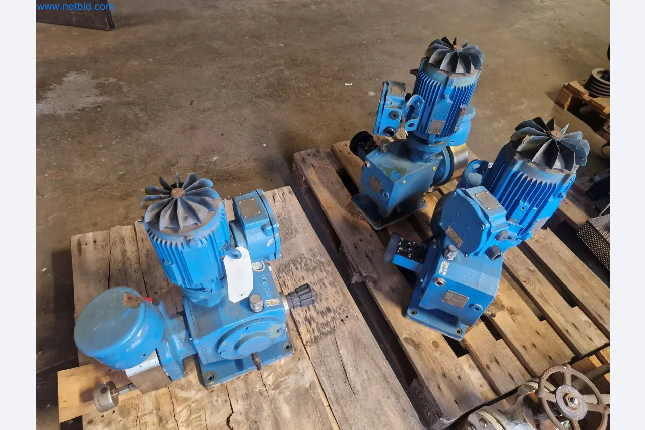 Plants for the production and storage of mineral oil products as well as input and finished products for the production of lubricants-1