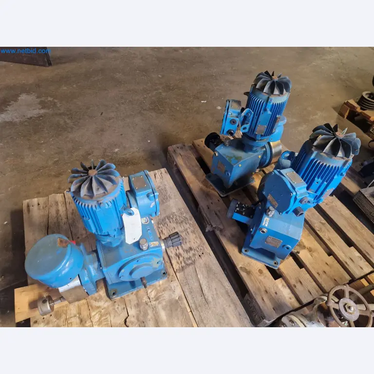 Plants for the production and storage of mineral oil products as well as input and finished products for the production of lubricants-1