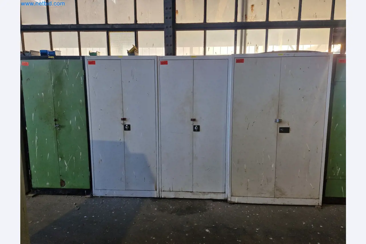 Plants for the production and storage of mineral oil products as well as input and finished products for the production of lubricants-1