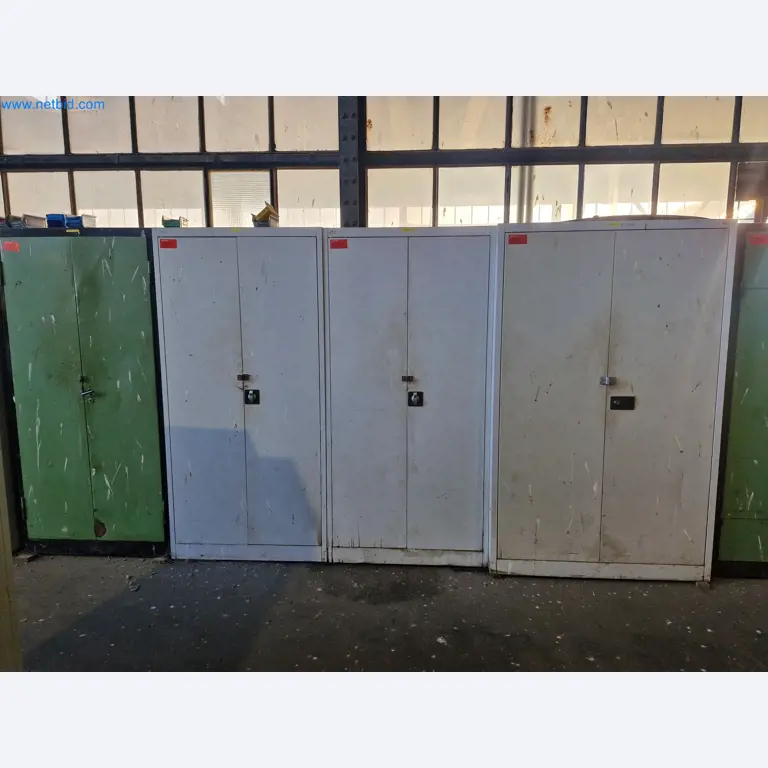 Plants for the production and storage of mineral oil products as well as input and finished products for the production of lubricants-1