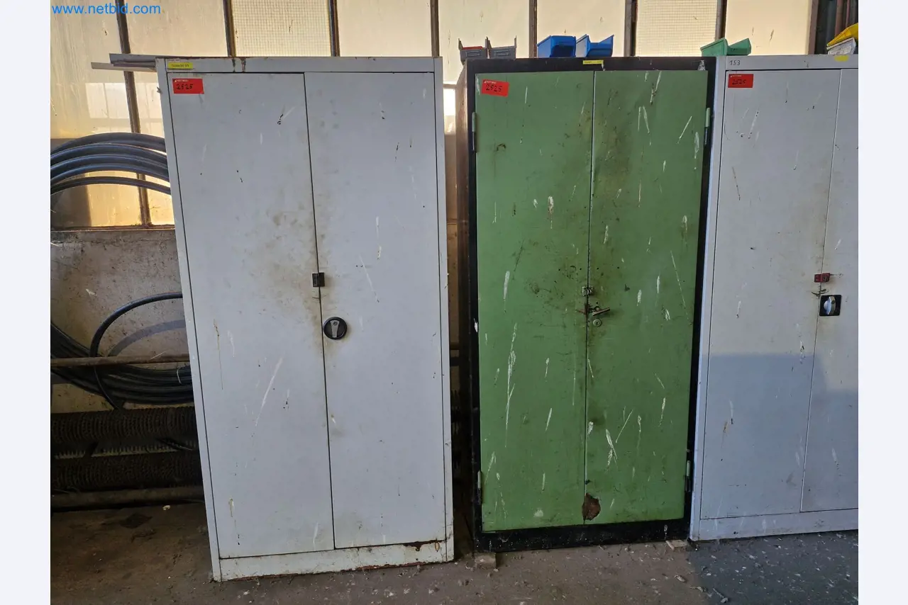 Plants for the production and storage of mineral oil products as well as input and finished products for the production of lubricants-3