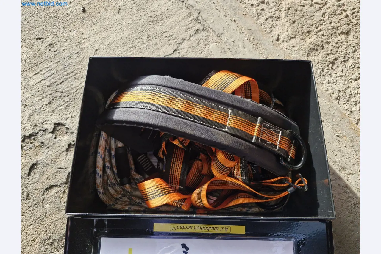 Instalações para a produção e armazenamento de produtos de óleo mineral, bem como de insumos e produtos acabados para a produção de lubrificantes-2