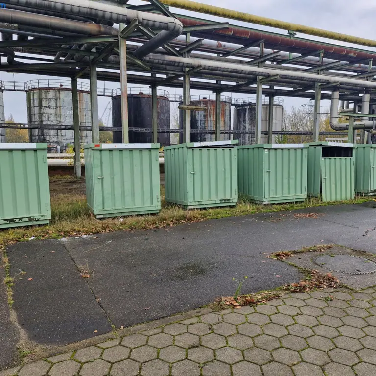 6 Kontejner na nebezpečný materiál