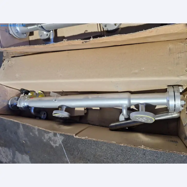 Magazinbestände, Rohöl-/Gas-Öl-/Einsatzpumpen sowie Betriebsausstattung einer Raffinerie-2