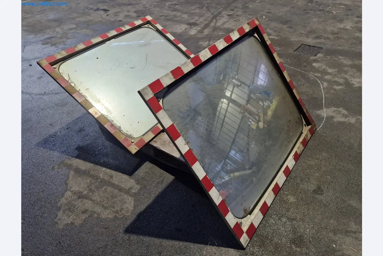 Magazinbestände, Rohöl-/Gas-Öl-/Einsatzpumpen sowie Betriebsausstattung einer Raffinerie-1