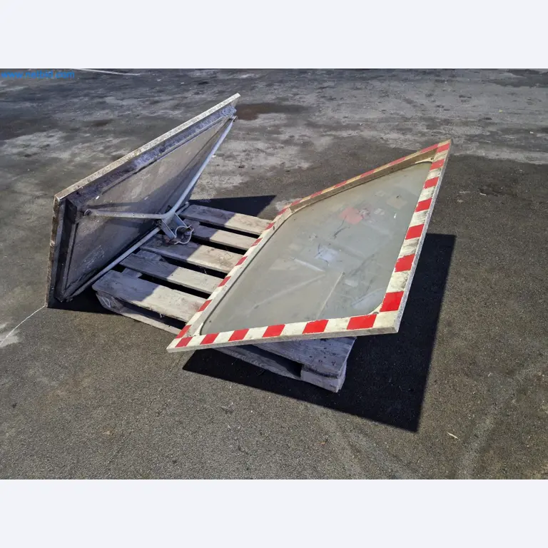 Magazinbestände, Rohöl-/Gas-Öl-/Einsatzpumpen sowie Betriebsausstattung einer Raffinerie-2