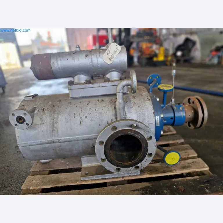 Magazinbestände, Rohöl-/Gas-Öl-/Einsatzpumpen sowie Betriebsausstattung einer Raffinerie-2