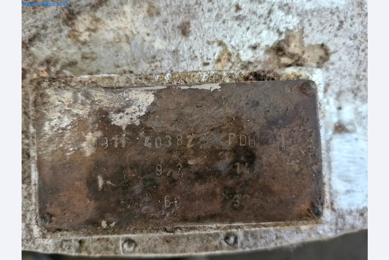 Magazinbestände, Rohöl-/Gas-Öl-/Einsatzpumpen sowie Betriebsausstattung einer Raffinerie-4