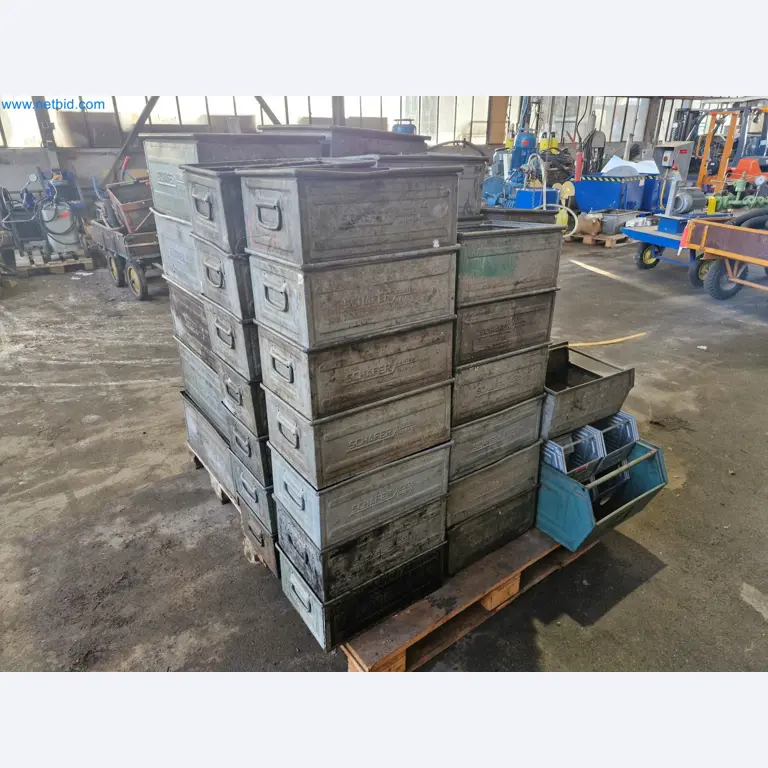 Magazinbestände, Rohöl-/Gas-Öl-/Einsatzpumpen sowie Betriebsausstattung einer Raffinerie-2