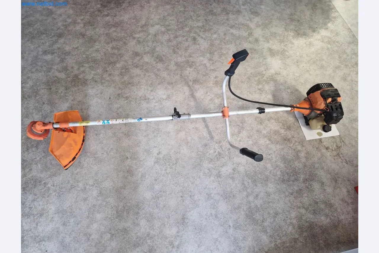 Magazinbestände, Rohöl-/Gas-Öl-/Einsatzpumpen sowie Betriebsausstattung einer Raffinerie-6