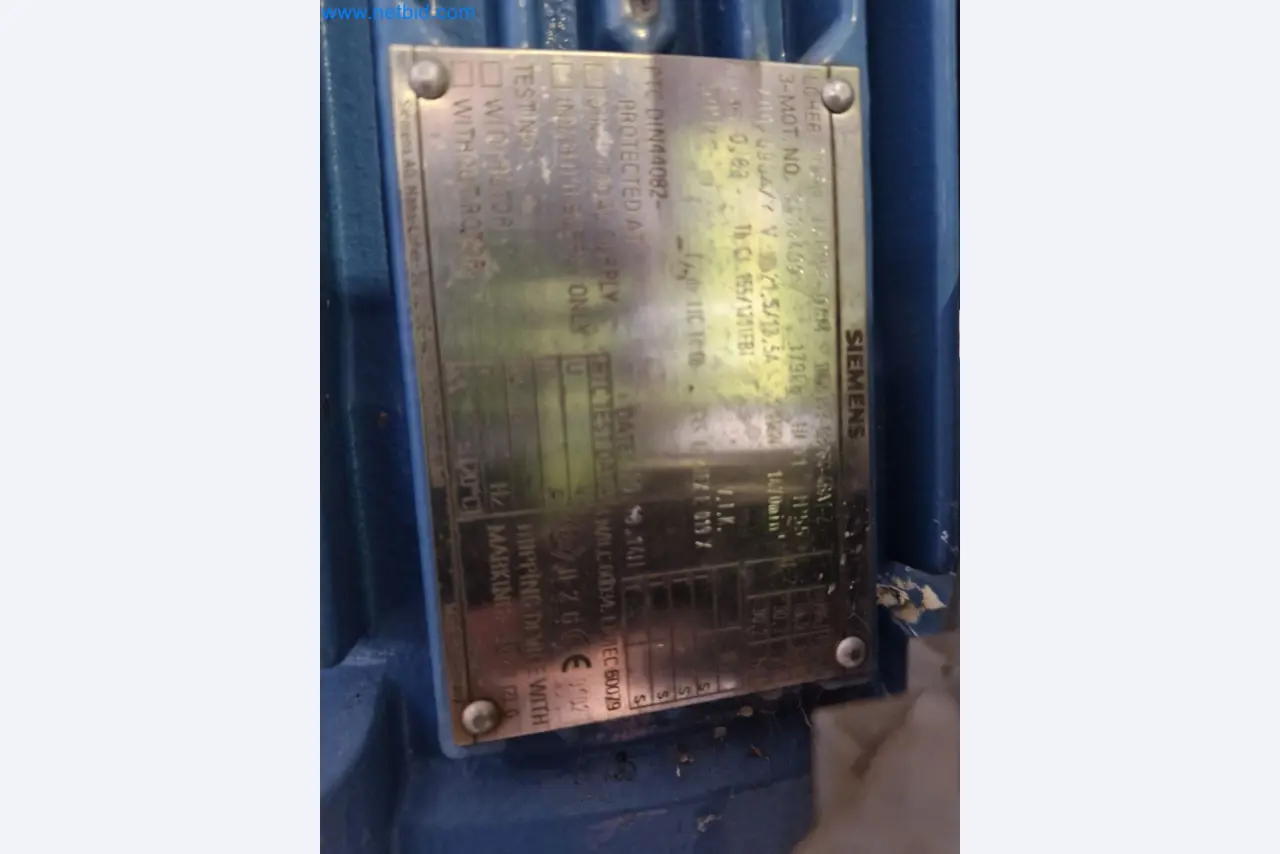 Magazinbestände, Rohöl-/Gas-Öl-/Einsatzpumpen sowie Betriebsausstattung einer Raffinerie-4