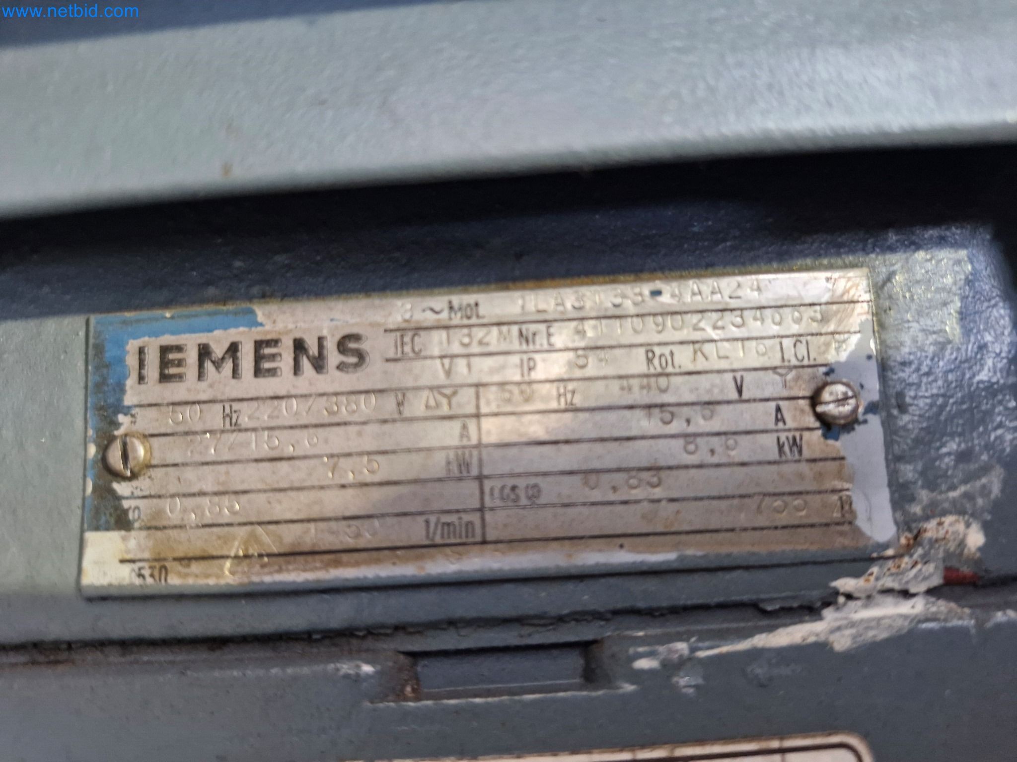 Magazinbestände, Rohöl-/Gas-Öl-/Einsatzpumpen sowie Betriebsausstattung einer Raffinerie-4