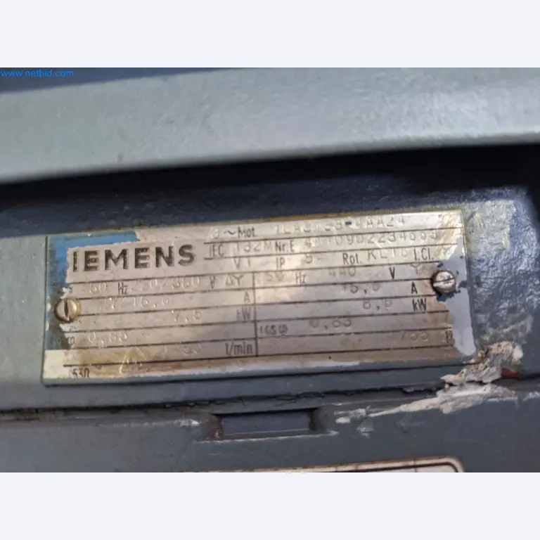 Magazinbestände, Rohöl-/Gas-Öl-/Einsatzpumpen sowie Betriebsausstattung einer Raffinerie-4