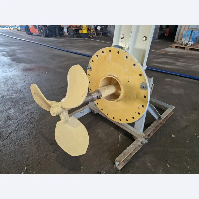 Magazinbestände, Rohöl-/Gas-Öl-/Einsatzpumpen sowie Betriebsausstattung einer Raffinerie-2