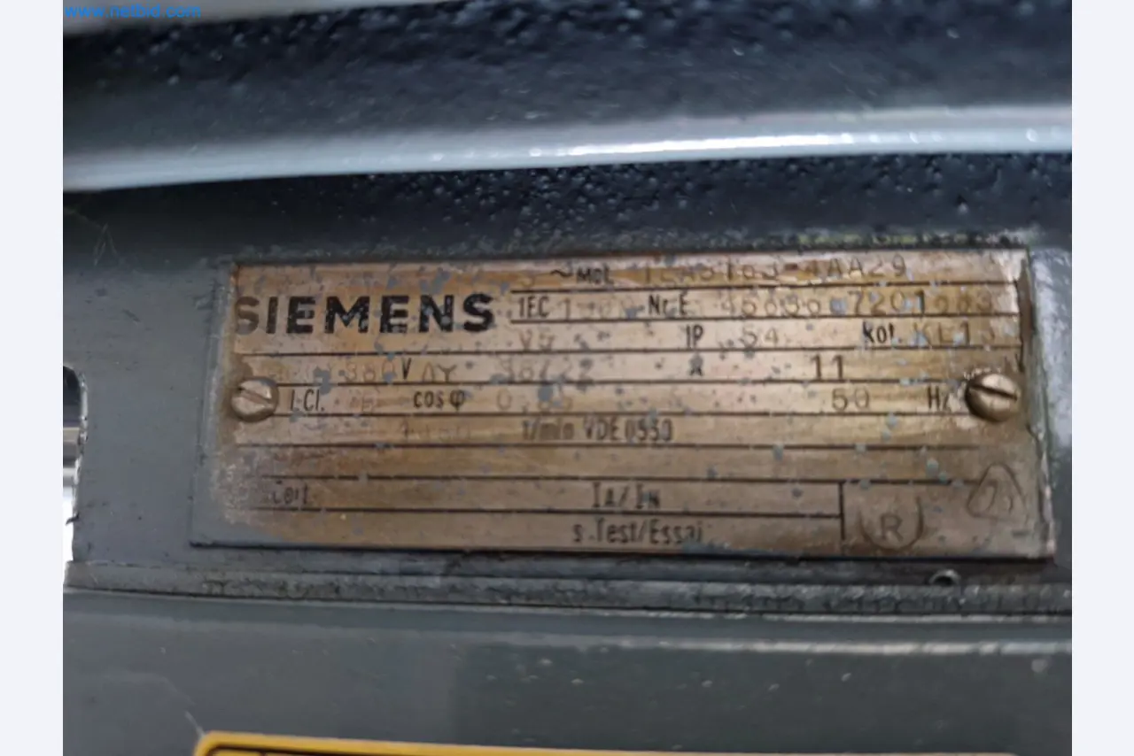 Magazinbestände, Rohöl-/Gas-Öl-/Einsatzpumpen sowie Betriebsausstattung einer Raffinerie-4