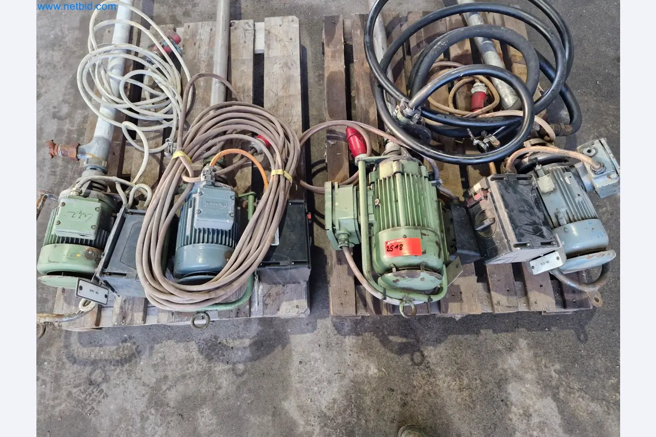 Magazinbestände, Rohöl-/Gas-Öl-/Einsatzpumpen sowie Betriebsausstattung einer Raffinerie-2