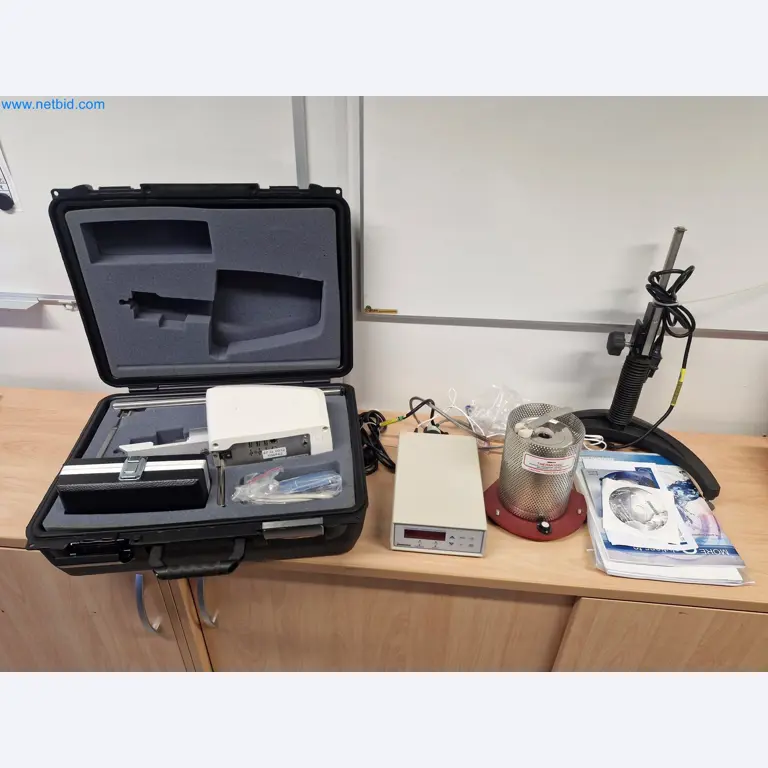 Magazine stocks, crude oil/gas/oil pumps and operating equipment of a refinery-1