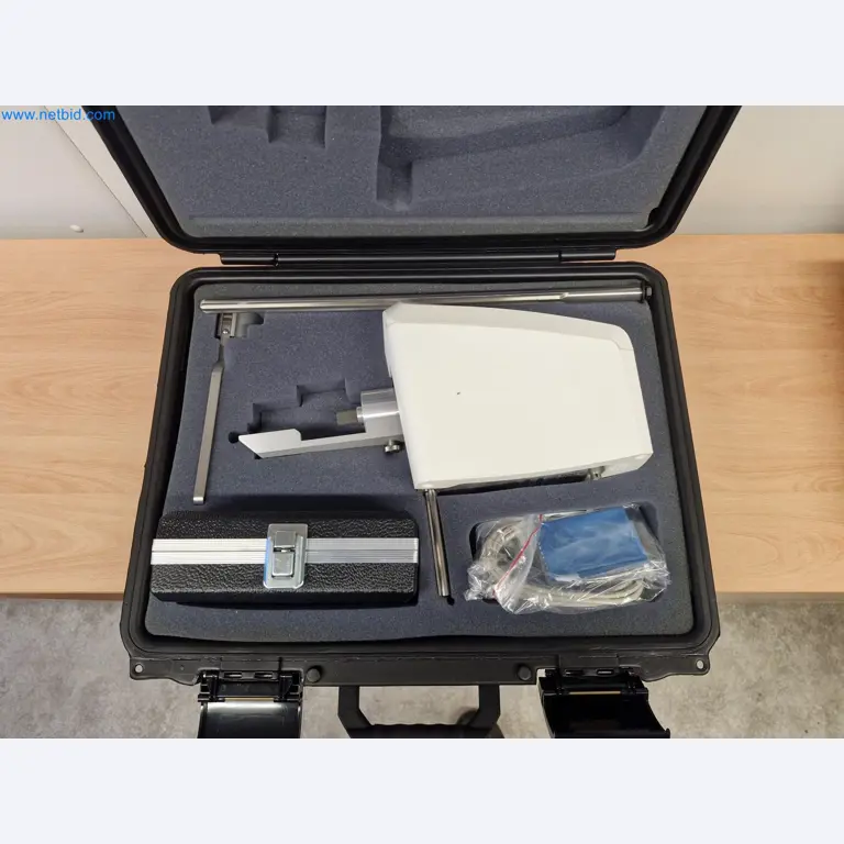 Magazine stocks, crude oil/gas/oil pumps and operating equipment of a refinery-2