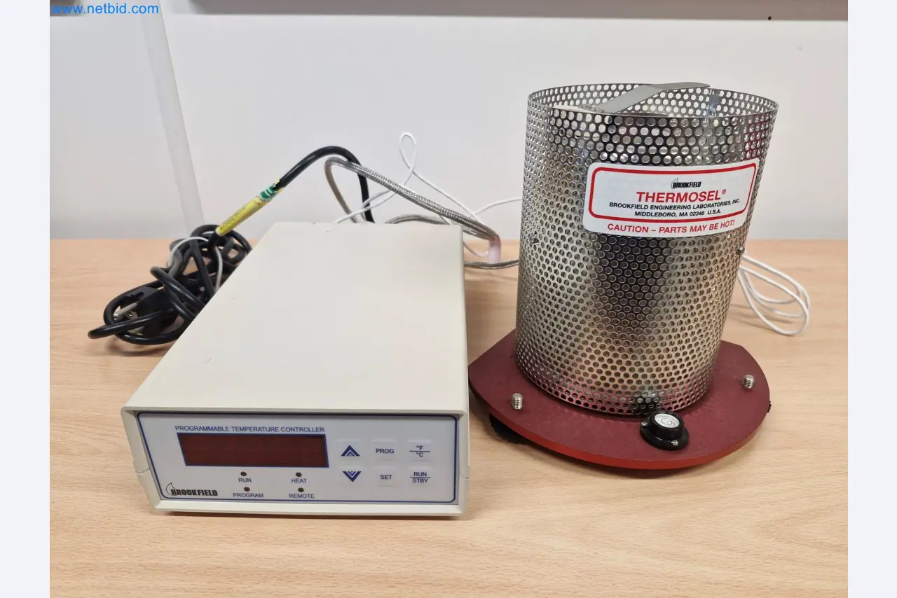 Magazine stocks, crude oil/gas/oil pumps and operating equipment of a refinery-3