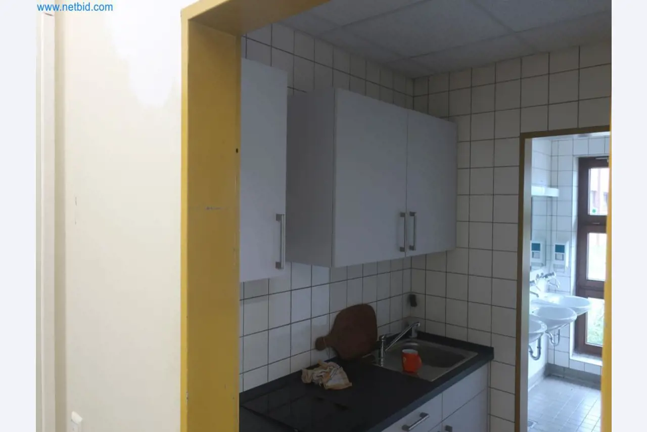 Plantas de producción y almacenamiento de productos derivados del petróleo, así como de insumos y productos acabados para la fabricación de lubricantes.-2