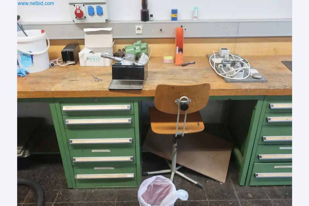 Závody na výrobu a skladování produktů z minerálních olejů, jakož i vstupů a hotových výrobků pro výrobu maziv.-10