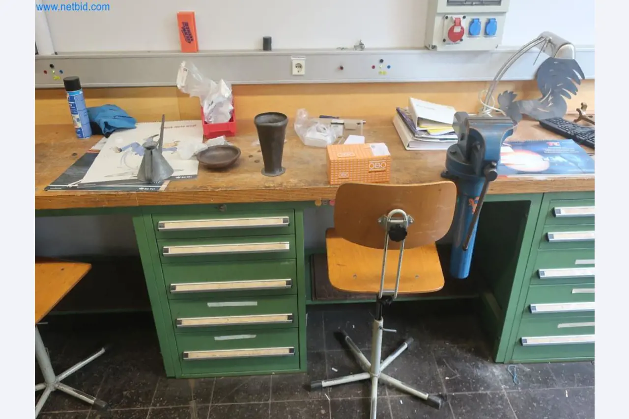 Závody na výrobu a skladování produktů z minerálních olejů, jakož i vstupů a hotových výrobků pro výrobu maziv.-3