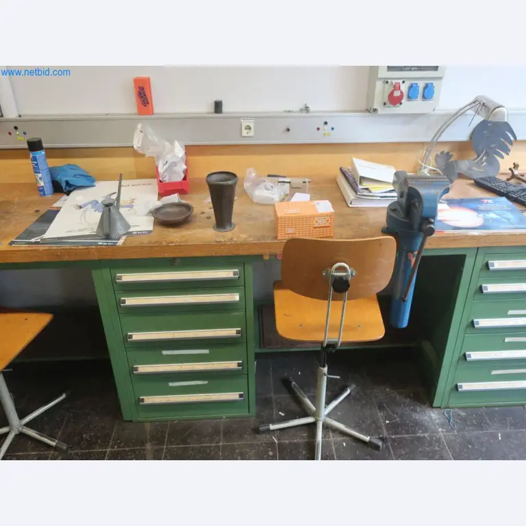 Závody na výrobu a skladování produktů z minerálních olejů, jakož i vstupů a hotových výrobků pro výrobu maziv.-3