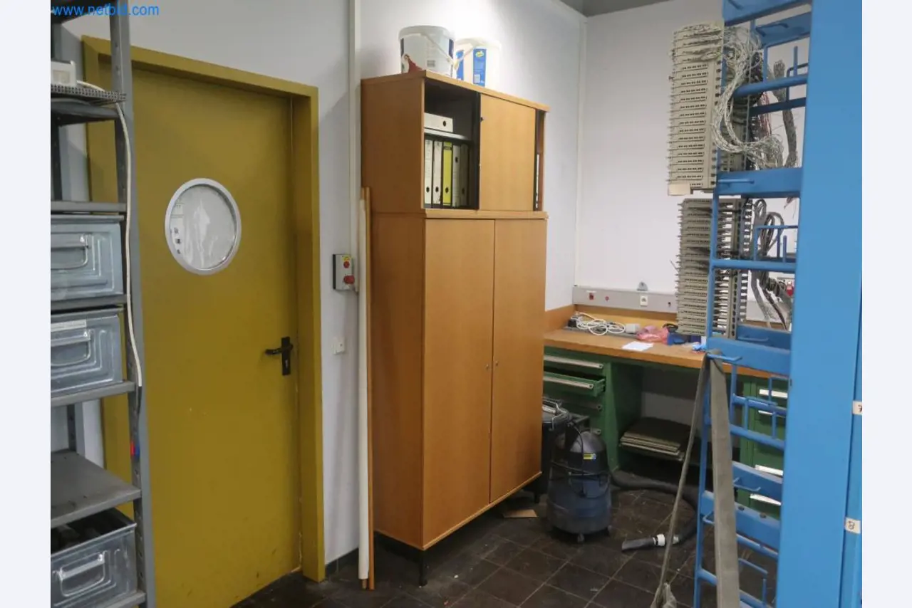 Závody na výrobu a skladování produktů z minerálních olejů, jakož i vstupů a hotových výrobků pro výrobu maziv.-4