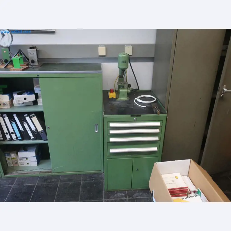 Závody na výrobu a skladování produktů z minerálních olejů, jakož i vstupů a hotových výrobků pro výrobu maziv.-6