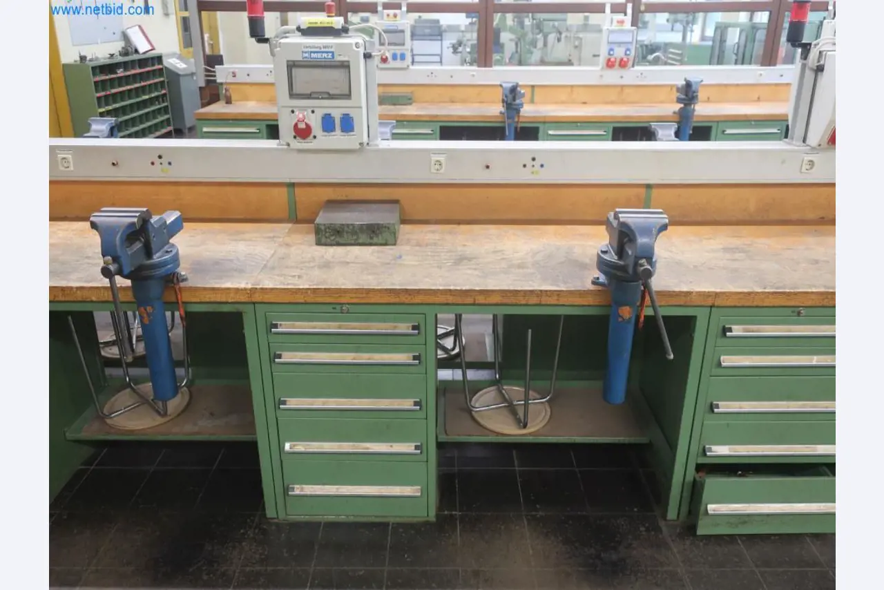 Závody na výrobu a skladování produktů z minerálních olejů, jakož i vstupů a hotových výrobků pro výrobu maziv.-3