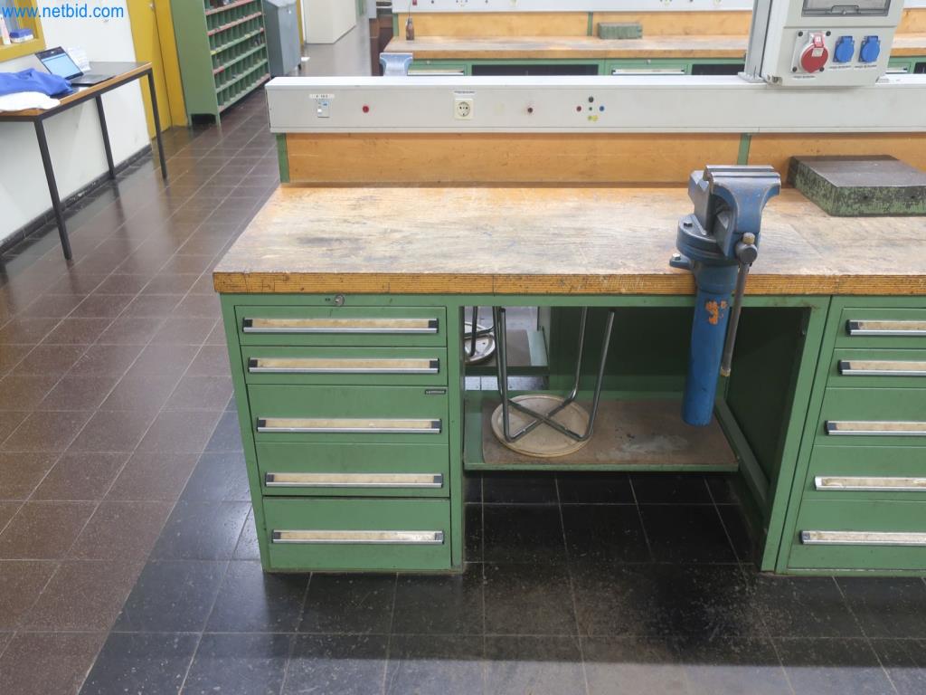 Závody na výrobu a skladování produktů z minerálních olejů, jakož i vstupů a hotových výrobků pro výrobu maziv.-7