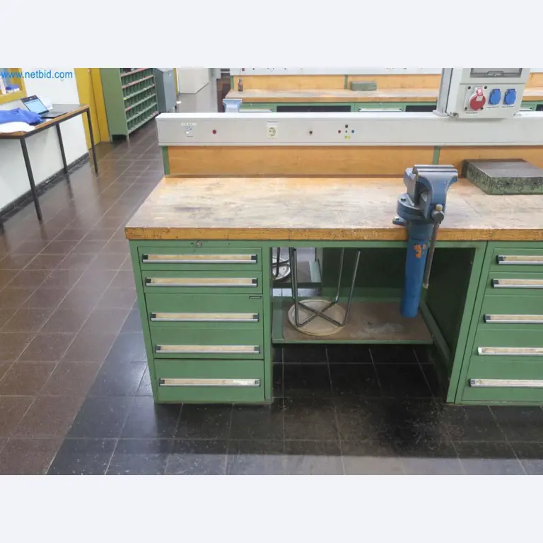 Závody na výrobu a skladování produktů z minerálních olejů, jakož i vstupů a hotových výrobků pro výrobu maziv.-7