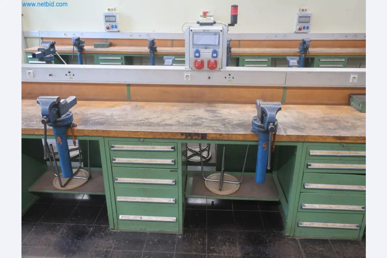 Závody na výrobu a skladování produktů z minerálních olejů, jakož i vstupů a hotových výrobků pro výrobu maziv.-8