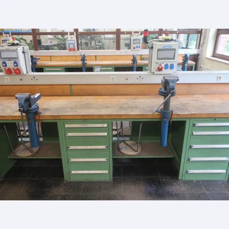 Závody na výrobu a skladování produktů z minerálních olejů, jakož i vstupů a hotových výrobků pro výrobu maziv.-9