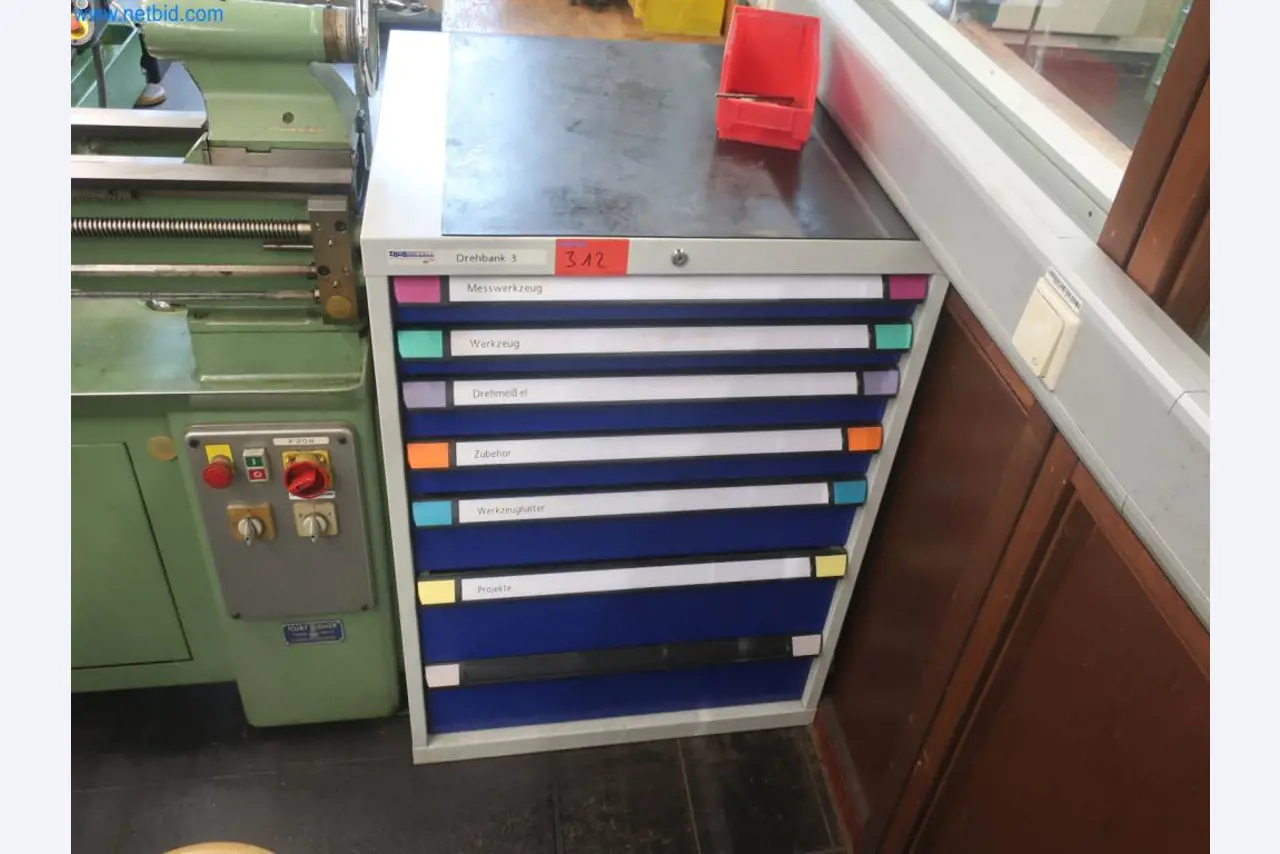 Závody na výrobu a skladování produktů z minerálních olejů, jakož i vstupů a hotových výrobků pro výrobu maziv.-5