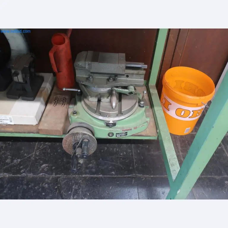 Zakłady produkcji i magazynowania mineralnych produktów olejowych, jak również surowców i produktów gotowych do produkcji smarów.-14