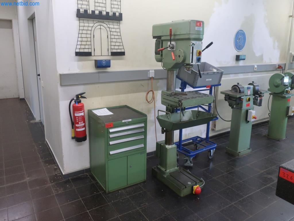 Závody na výrobu a skladování produktů z minerálních olejů, jakož i vstupů a hotových výrobků pro výrobu maziv.-1