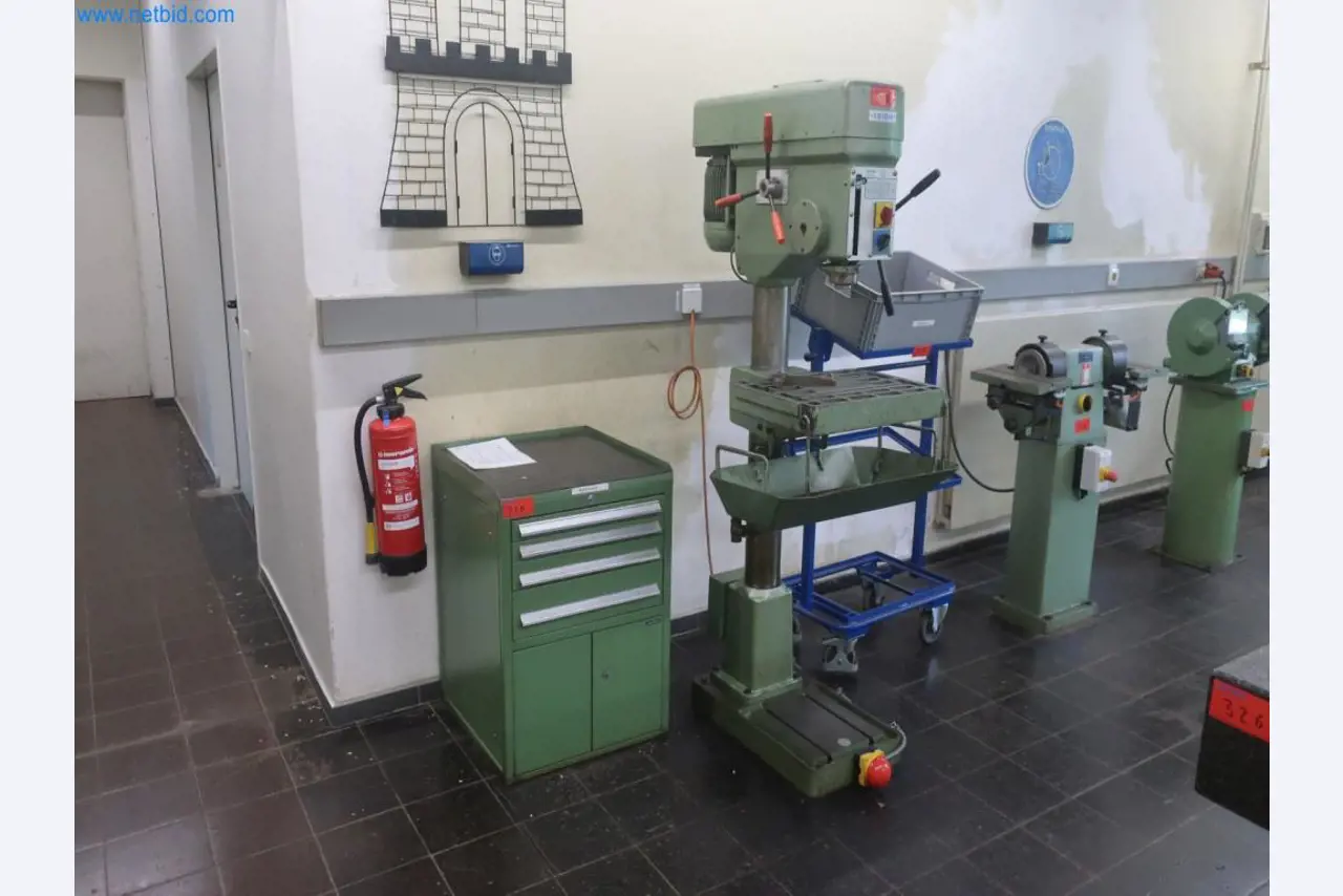 Závody na výrobu a skladování produktů z minerálních olejů, jakož i vstupů a hotových výrobků pro výrobu maziv.-1