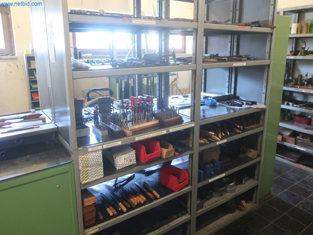 Plantas de producción y almacenamiento de productos derivados del petróleo, así como de insumos y productos acabados para la fabricación de lubricantes.-4