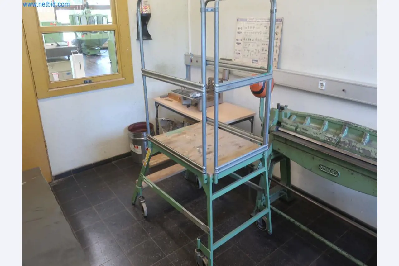 Závody na výrobu a skladování produktů z minerálních olejů, jakož i vstupů a hotových výrobků pro výrobu maziv.-5