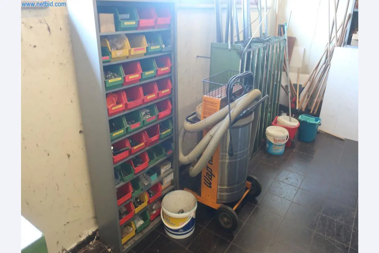 Závody na výrobu a skladování produktů z minerálních olejů, jakož i vstupů a hotových výrobků pro výrobu maziv.-7