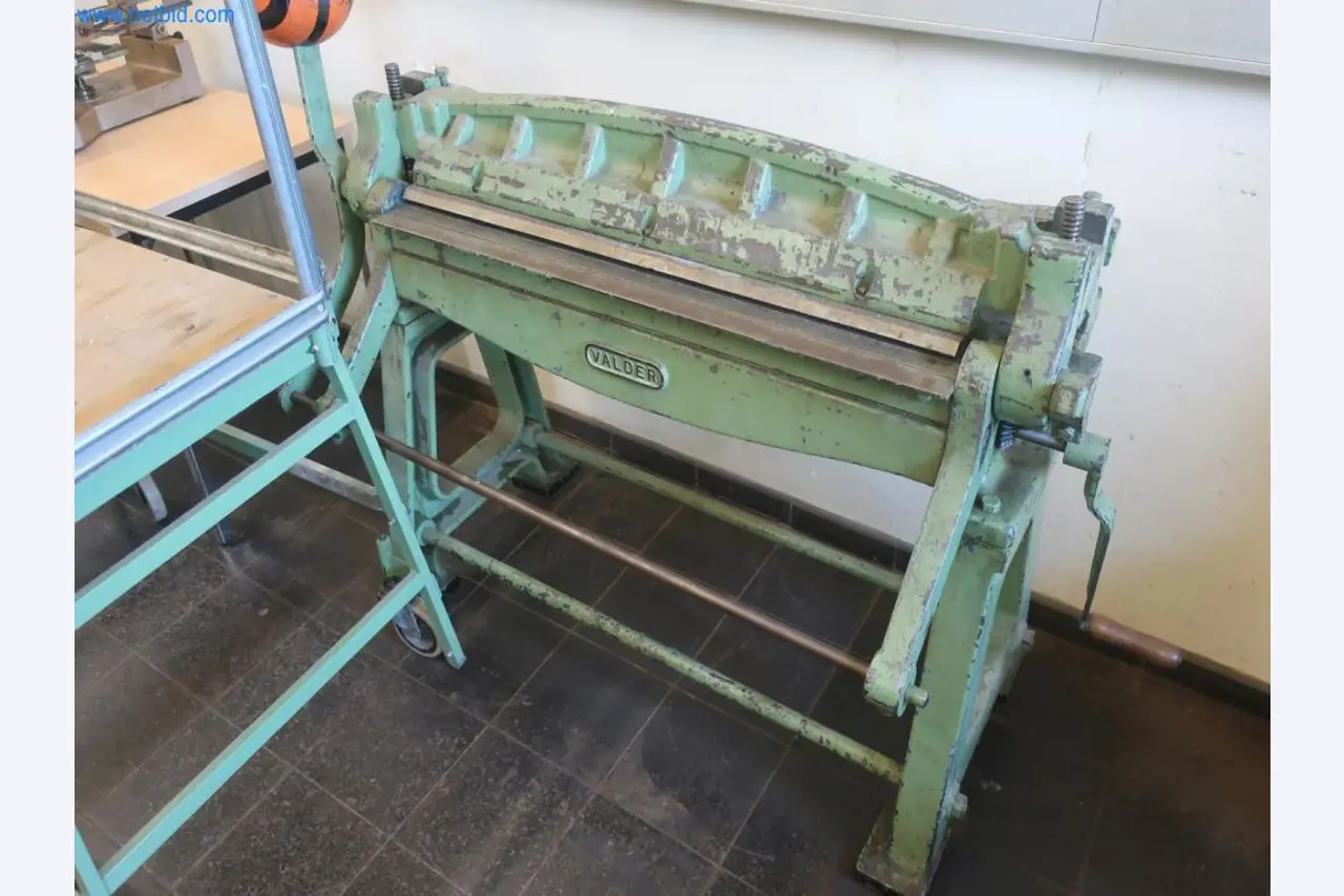 Závody na výrobu a skladování produktů z minerálních olejů, jakož i vstupů a hotových výrobků pro výrobu maziv.-8