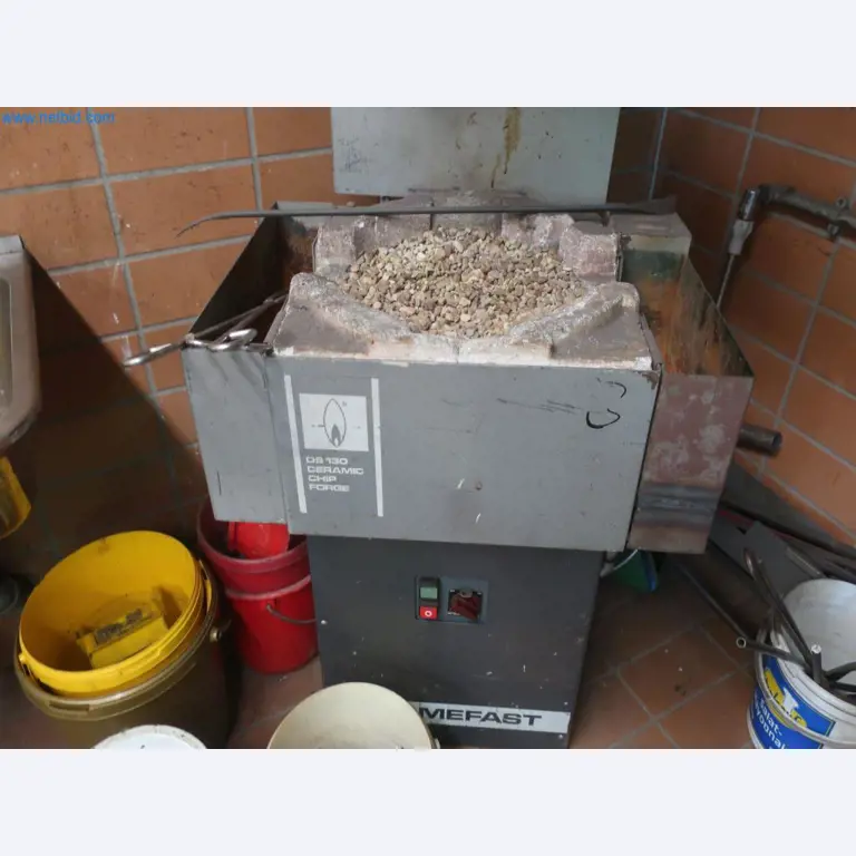 Zakłady produkcji i magazynowania mineralnych produktów olejowych, jak również surowców i produktów gotowych do produkcji smarów.-3