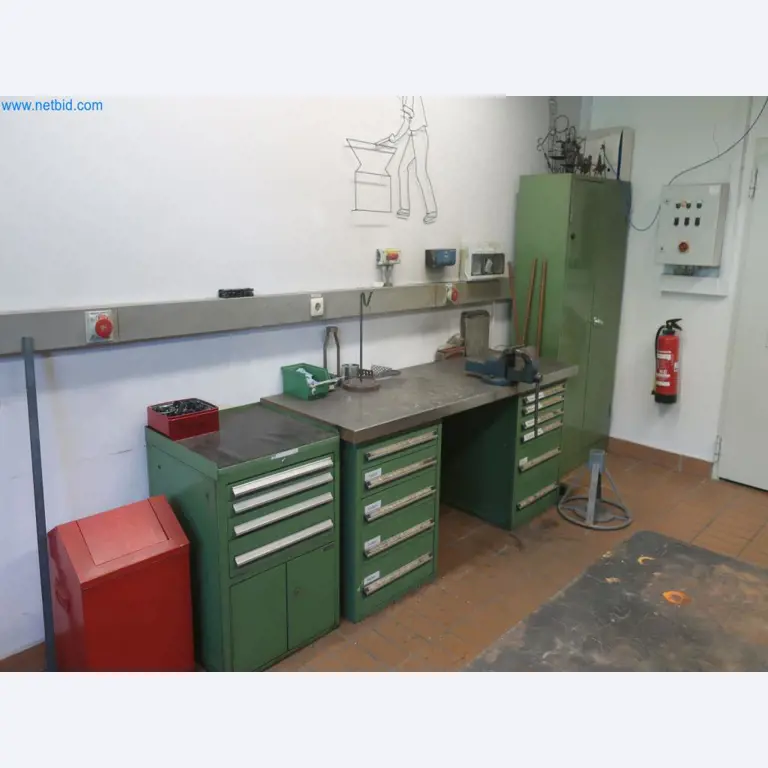 Zakłady produkcji i magazynowania mineralnych produktów olejowych, jak również surowców i produktów gotowych do produkcji smarów.-5