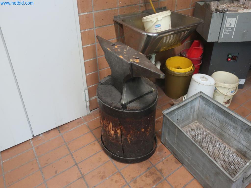 Plantas de producción y almacenamiento de productos derivados del petróleo, así como de insumos y productos acabados para la fabricación de lubricantes.-6