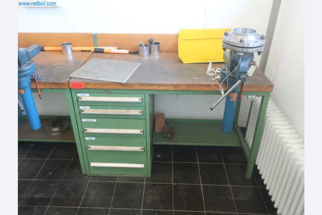 Závody na výrobu a skladování produktů z minerálních olejů, jakož i vstupů a hotových výrobků pro výrobu maziv.-3