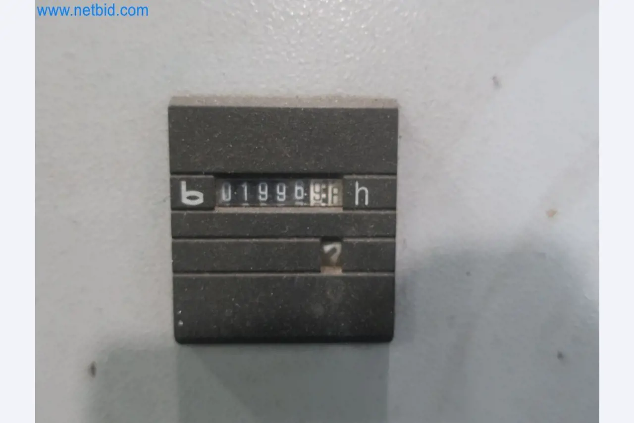 Zakłady produkcji i magazynowania mineralnych produktów olejowych, jak również surowców i produktów gotowych do produkcji smarów.-2